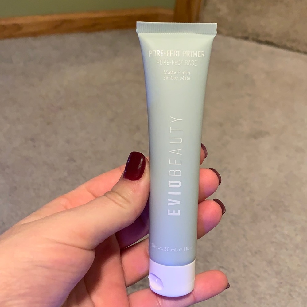 Evio Beauty, Pore-fect Primer.